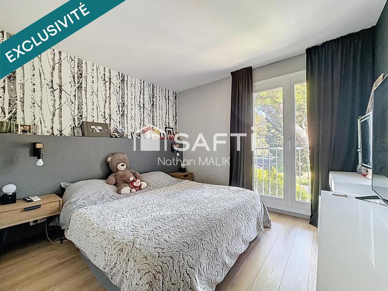 Appartement - 100 m² - 4 pièces