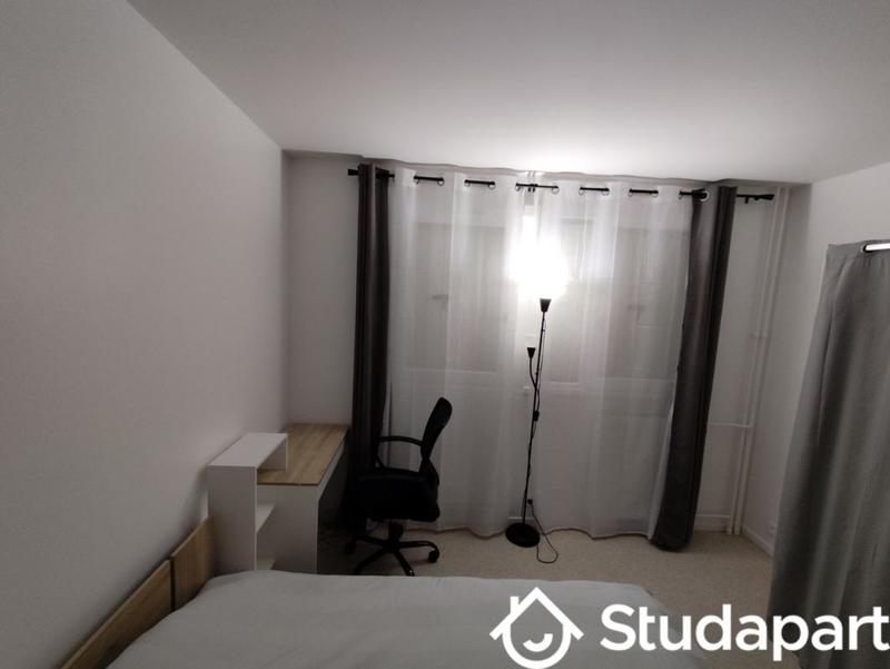 Chambre - 10 m² - 1 pièce