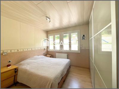 Maison - 93 m² - 4 pièces