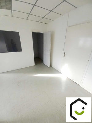 Local commercial - 40 m² - 3 pièces