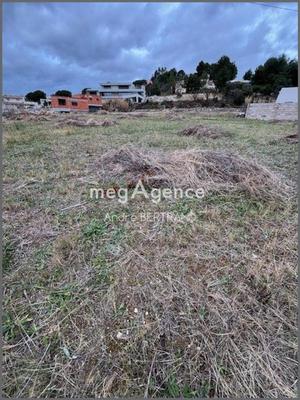 Terrain constructible - 760 m²