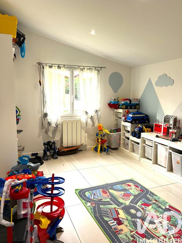 Maison - 122 m² - 5 pièces