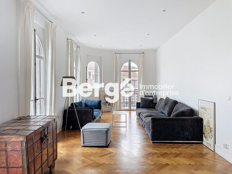 Bureau - 168 m² - 4 pièces