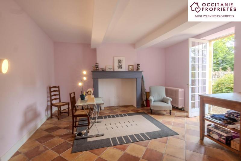 Propriété - 520 m² - 13 pièces