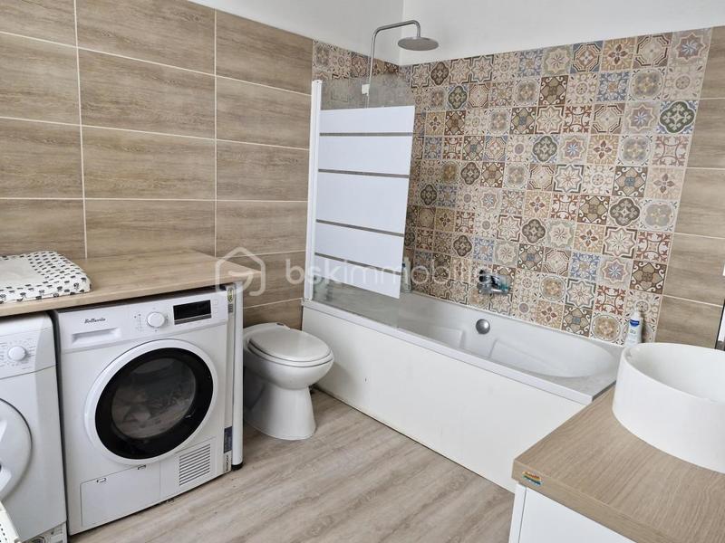 Maison - 88 m² - 4 pièces