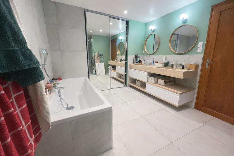 Maison - 94 m² - 3 pièces