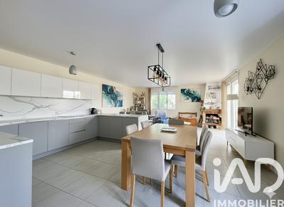 Maison - 75 m² - 3 pièces