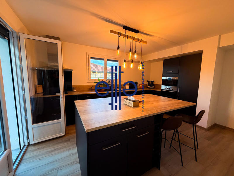 Maison - 176 m² - 6 pièces