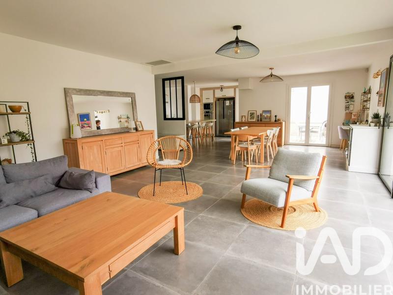 Maison - 165 m² - 6 pièces