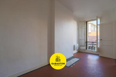 Appartement - 93 m² - 5 pièces