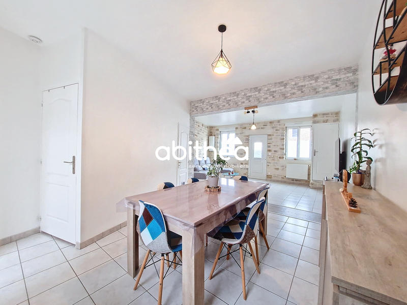 Maison - 89 m² - 4 pièces