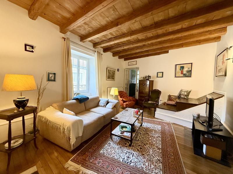 Maison - 147 m² - 5 pièces