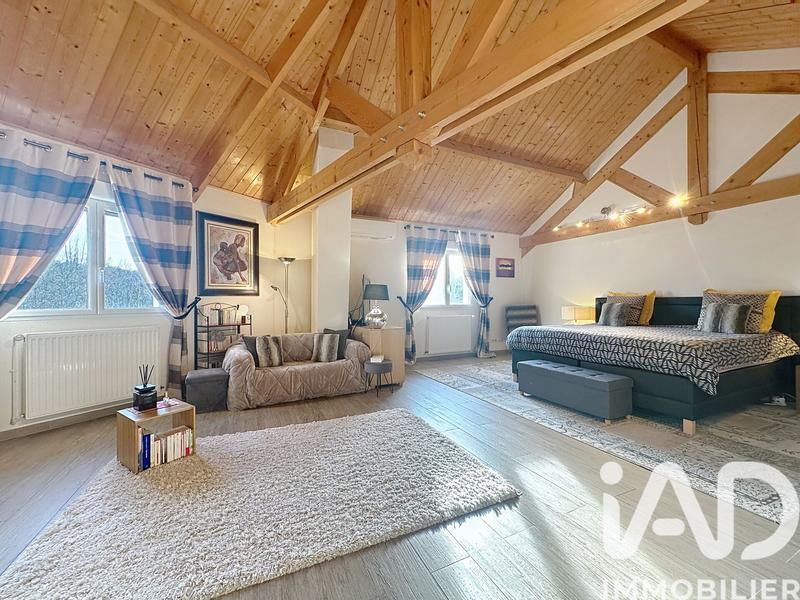 Maison - 290 m² - 7 pièces