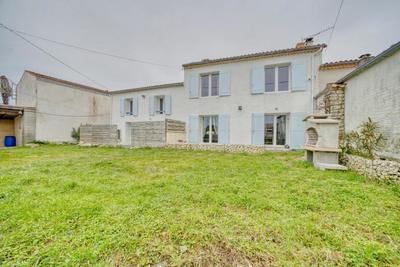 Maison - 271 m² - 10 pièces