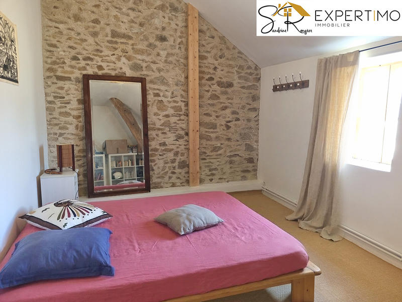 Maison - 230 m² - 6 pièces