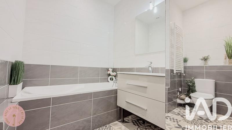 Appartement - 80 m² - 3 pièces