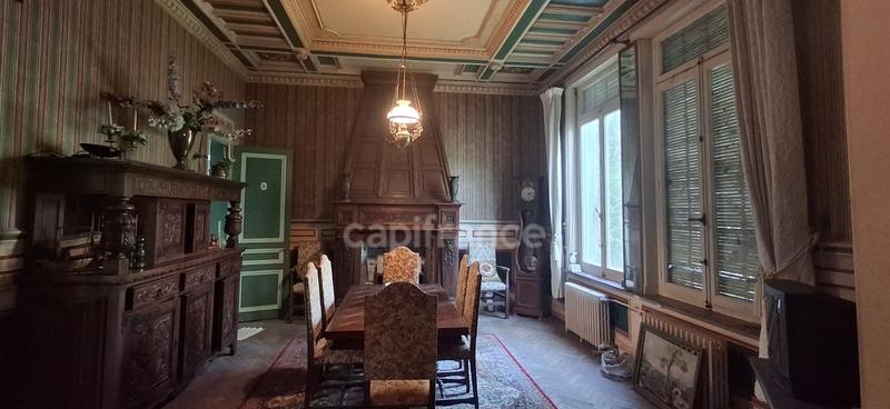 Maison - 291 m² - 8 pièces