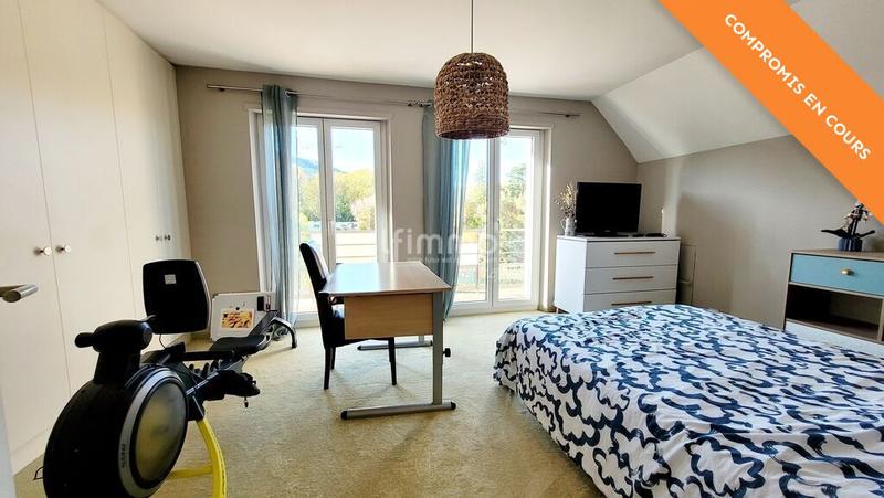 Maison - 192 m² - 6 pièces