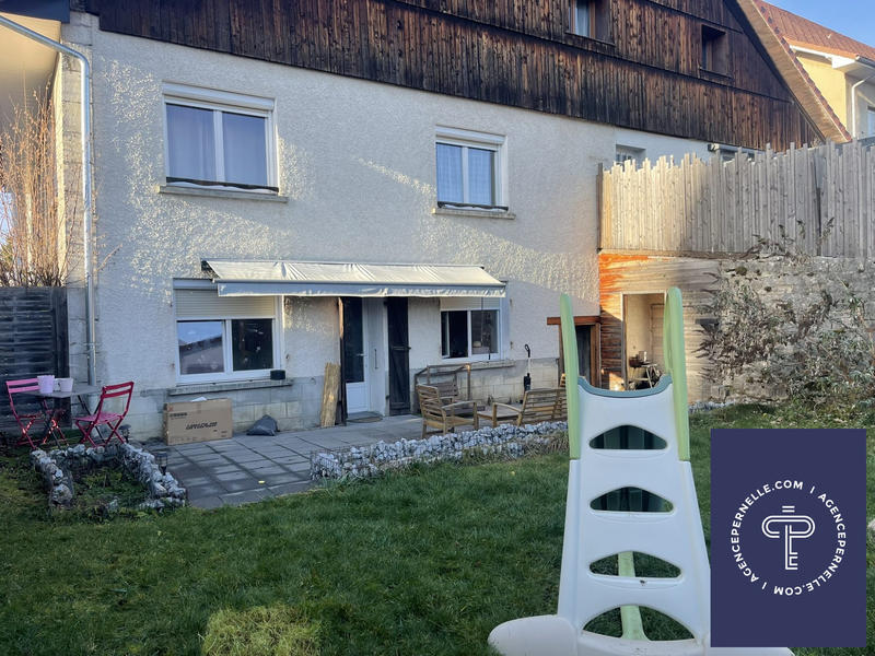 Appartement - 99 m² - 3 pièces