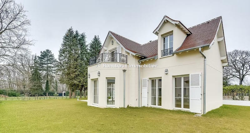 Maison - 269 m² - 7 pièces