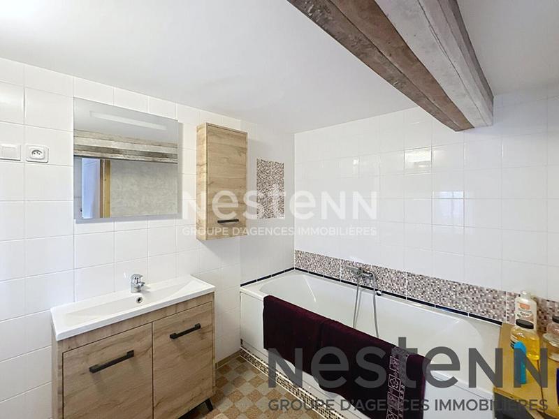 Maison - 220 m² - 3 pièces