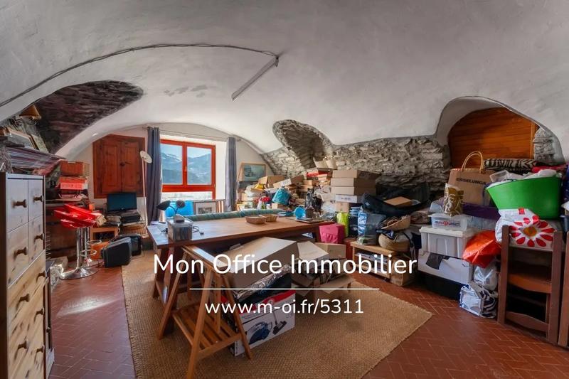 Maison - 340 m² - 7 pièces