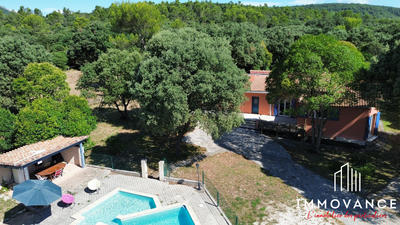 Villa - 191 m² - 6 pièces