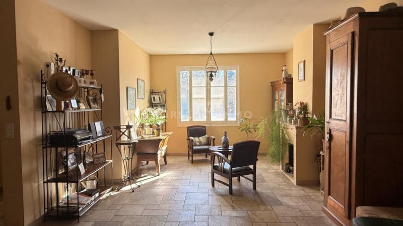 Maison - 197 m² - 6 pièces