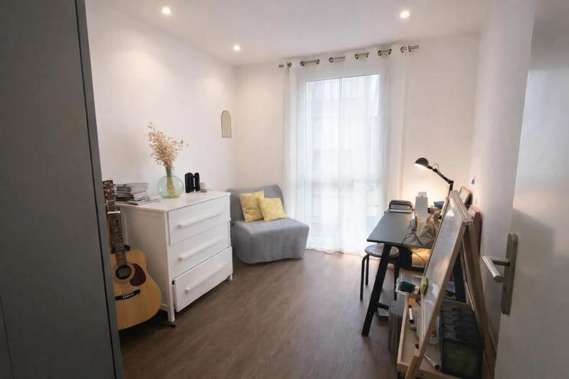 Appartement - 93 m² - 4 pièces