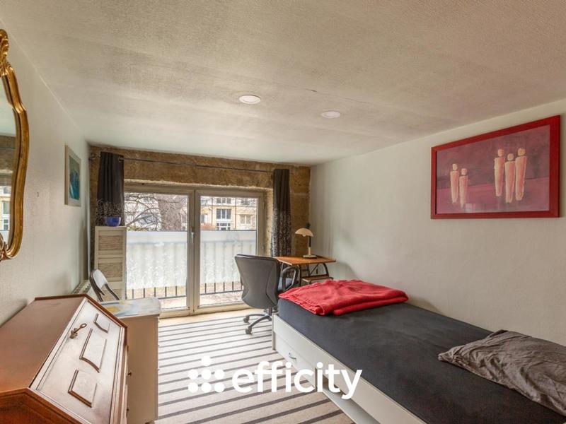 Appartement - 134 m² - 7 pièces