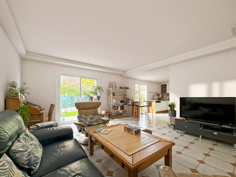 Maison - 122 m² - 6 pièces