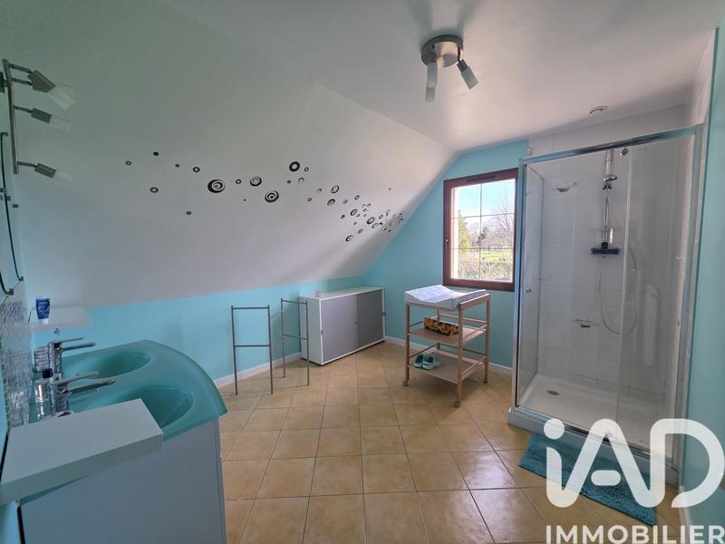 Maison - 208 m² - 6 pièces