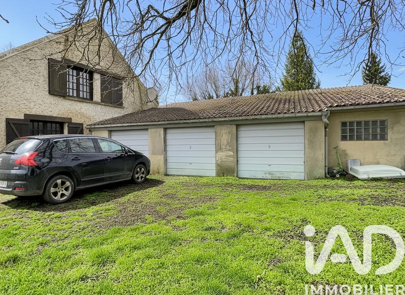 Maison - 258 m² - 10 pièces