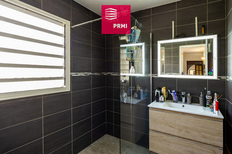 Maison - 179 m² - 5 pièces