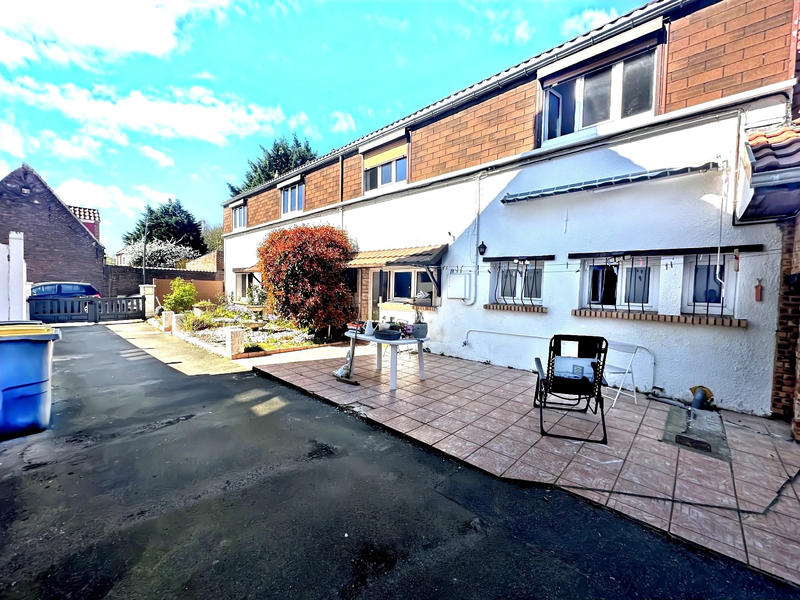 Maison - 100 m² - 6 pièces