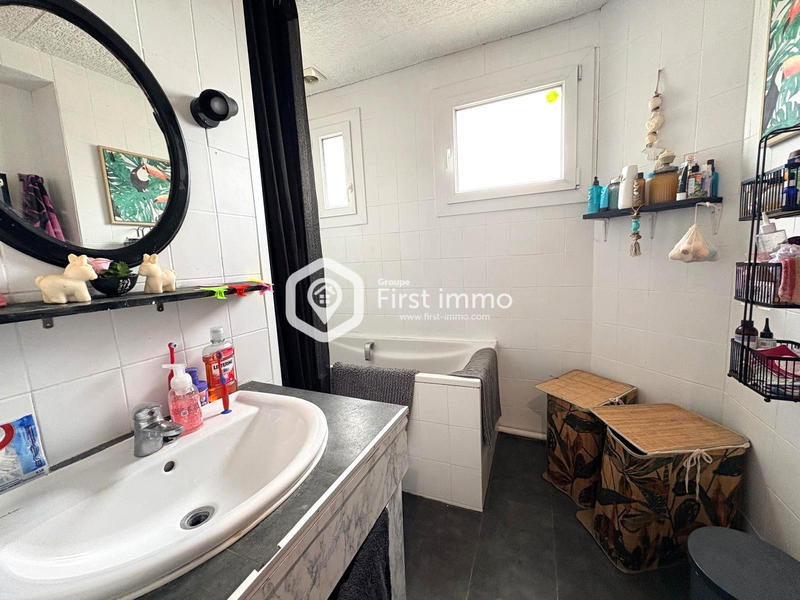 Maison - 166 m² - 8 pièces