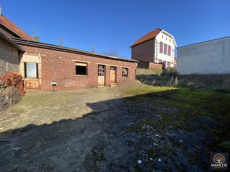 Maison ancienne - 225 m² - 3 pièces