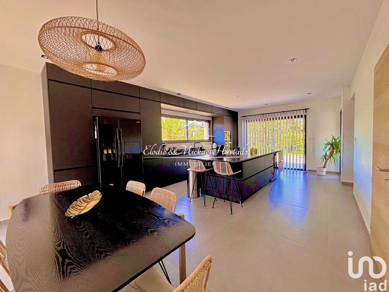 Maison - 314 m² - 6 pièces