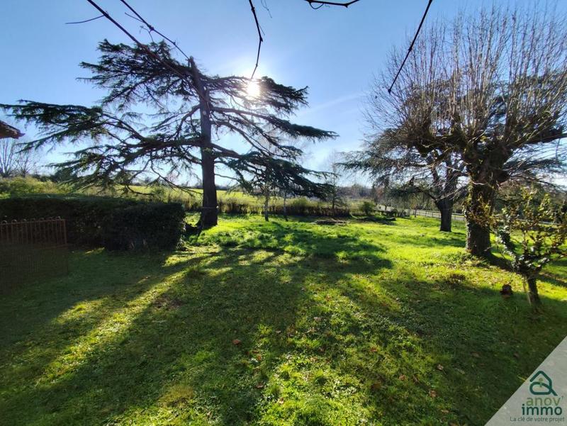 Propriété - 240 m² - 7 pièces