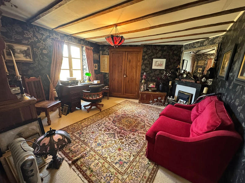 Maison - 209 m² - 10 pièces