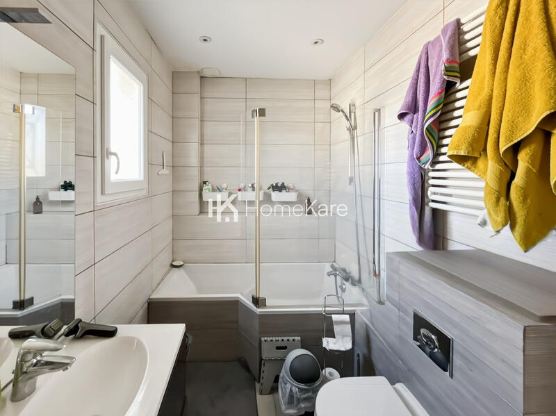 Maison - 80 m² - 4 pièces