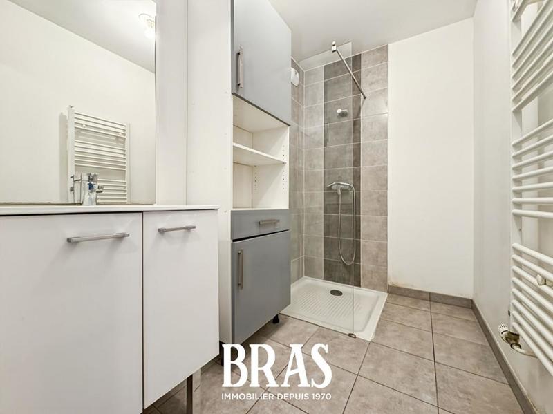 Appartement - 70 m² - 4 pièces