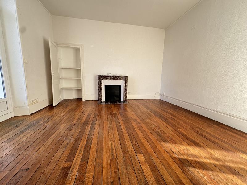 Appartement - 166 m² - 6 pièces