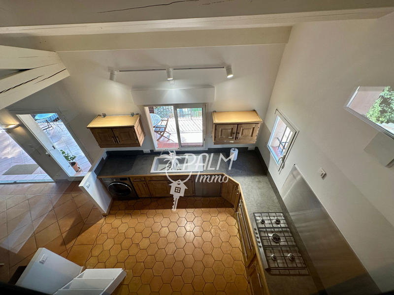 Appartement - 100 m² - 4 pièces