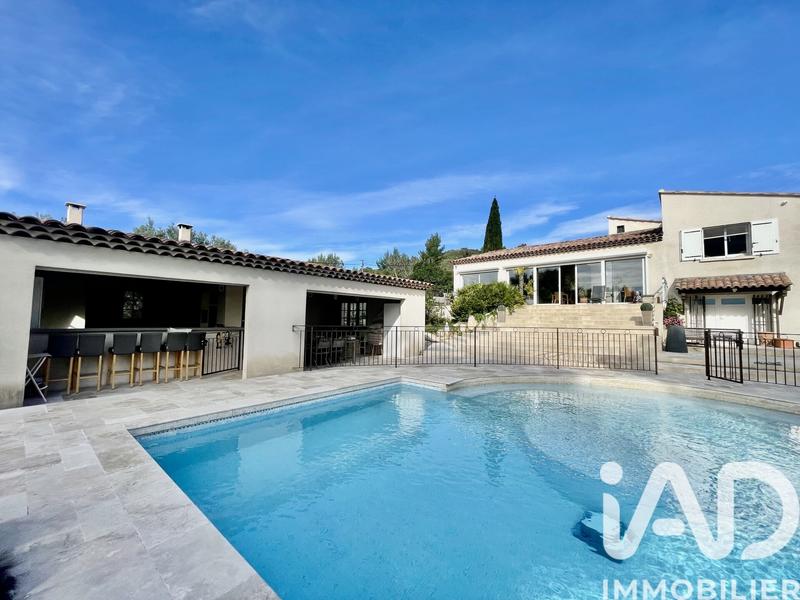 Maison - 178 m² - 6 pièces