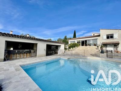 Maison - 178 m² - 6 pièces