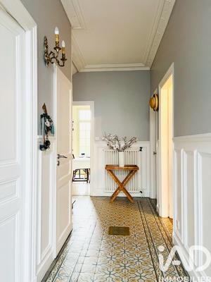 Maison de ville - 160 m² - 9 pièces