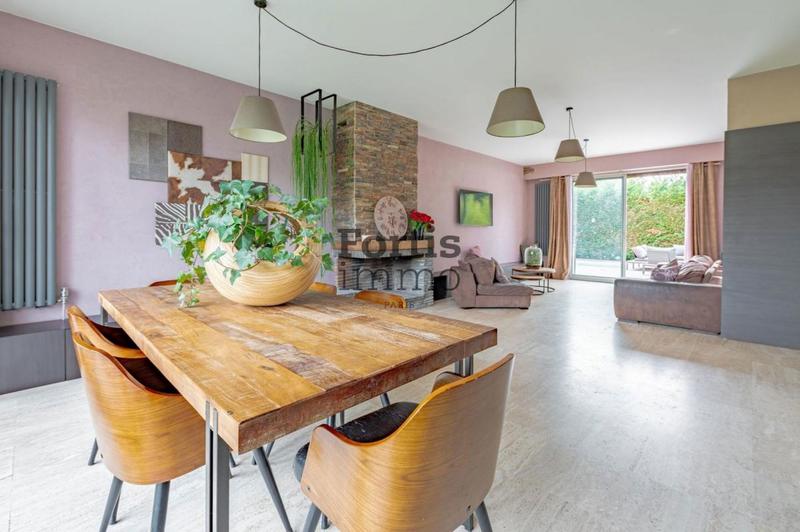 Maison - 226 m² - 9 pièces