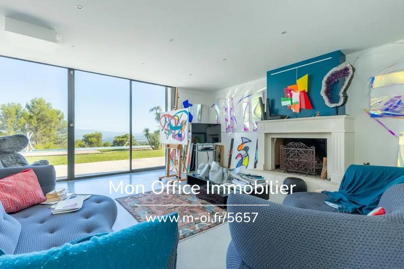 Maison - 272 m² - 7 pièces