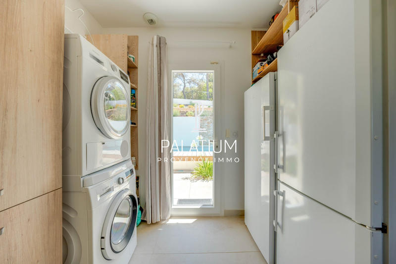 Maison - 233 m² - 4 pièces